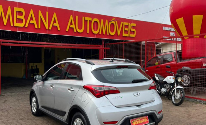 Hyundai HB20X Premium 1.6 Flex 16V Aut. 2015 Flex-1