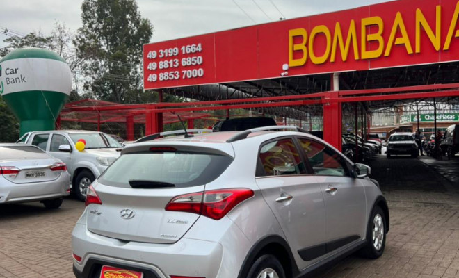 Hyundai HB20X Premium 1.6 Flex 16V Aut. 2015 Flex-3