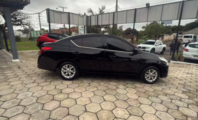 Nissan VERSA SL 1.6 16V Flex Fuel 4p Mec. 2016 Flex-1