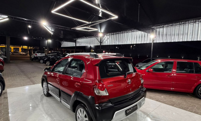 Toyota ETIOS CROSS 1.5 Flex 16V 5p Mec. 2015 Flex-4