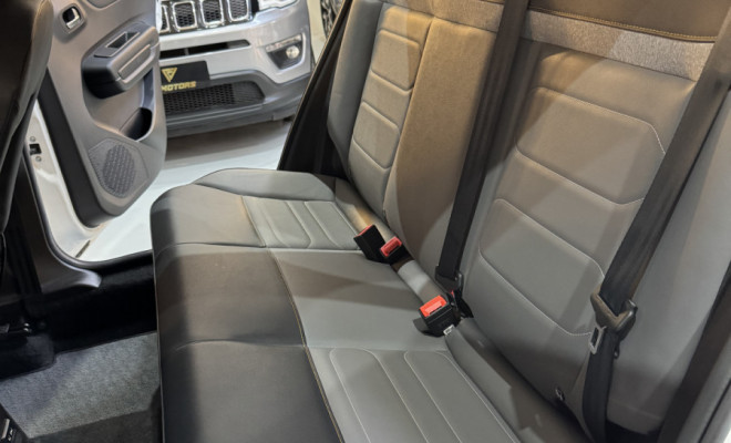 Citroën BASALT Shine 1.0 Flex TB 200 5p Aut. 2025 Flex-11