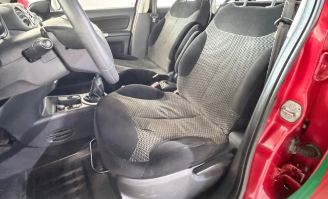 Citroën C3 GLX 1.4/ GLX Sonora 1.4 Flex 8V 5p 2011 Flex-5