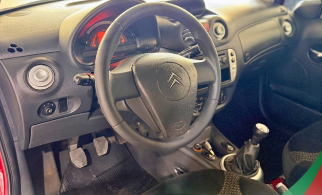 Citroën C3 GLX 1.4/ GLX Sonora 1.4 Flex 8V 5p 2011 Flex-2