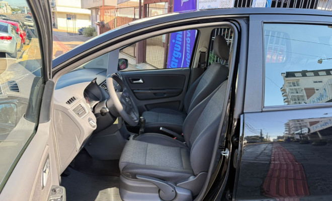 VW - VolksWagen Fox 1.6 Mi Total Flex 8V 5p 2014 Flex-7