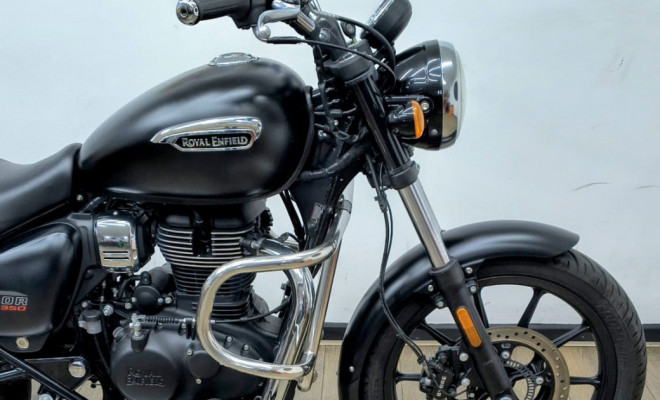 Royal Enfield Meteor 350 Stellar 2025 Gasolina-6