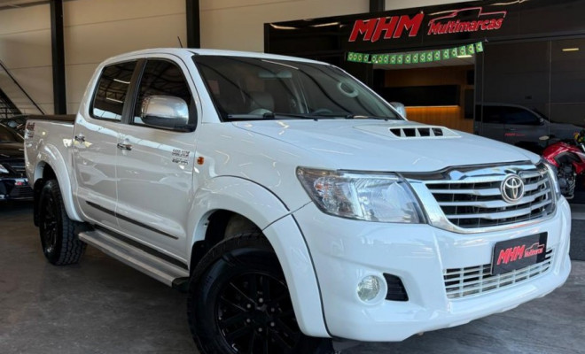 Toyota Hilux CD SR D4-D 4x4 3.0 TDI Dies Aut. 2013 Diesel