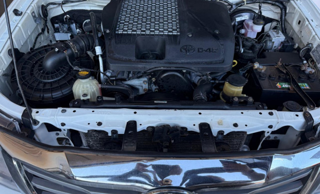 Toyota Hilux CD SR D4-D 4x4 3.0 TDI Dies Aut. 2013 Diesel-7