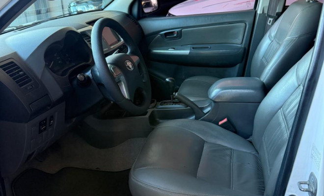 Toyota Hilux CD SR D4-D 4x4 3.0 TDI Dies Aut. 2013 Diesel-5