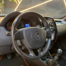 Renault DUSTER OROCH Dyna. 2.0 Mec. 2016 Flex  Espaço e Desempenho-8