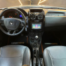 Renault DUSTER OROCH Dyna. 2.0 Mec. 2016 Flex  Espaço e Desempenho-4