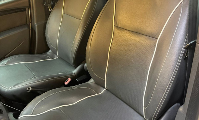 Renault DUSTER OROCH Dyna. 2.0 Mec. 2016 Flex  Espaço e Desempenho-6