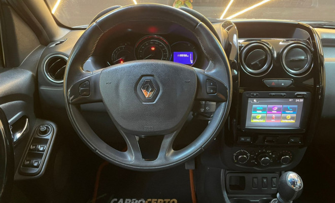Renault DUSTER OROCH Dyna. 2.0 Mec. 2016 Flex  Espaço e Desempenho-5