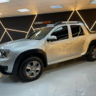 Renault DUSTER OROCH Dyna. 2.0 Mec. 2016 Flex  Espaço e Desempenho-1