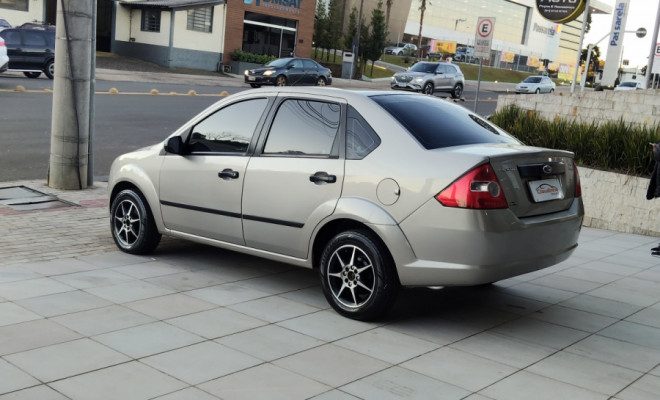Ford Fiesta Sed. 1.6 8V Flex 4p 2008 Flex-2