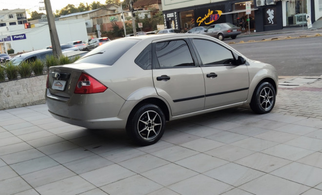 Ford Fiesta Sed. 1.6 8V Flex 4p 2008 Flex-1