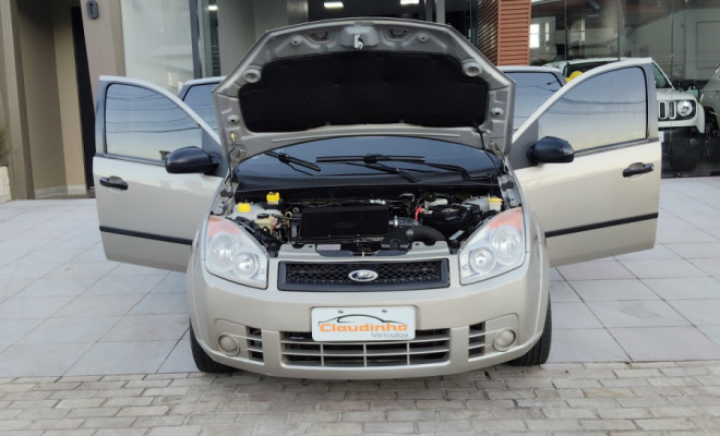 Ford Fiesta Sed. 1.6 8V Flex 4p 2008 Flex-5