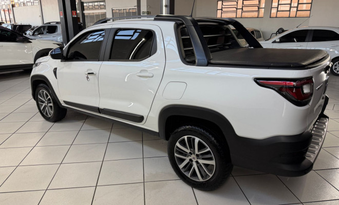 Fiat Strada Volcano 1.3 Flex 8V CD 2023 Flex-13