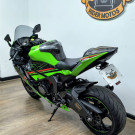 KAWASAKI NINJA ZX-6R 636cc 2024 Gasolina-9