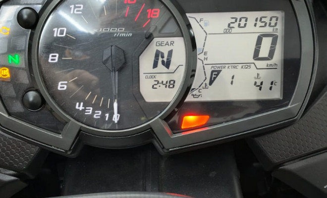 KAWASAKI NINJA ZX-6R 636cc 2024 Gasolina-4