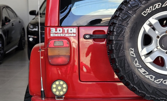 Troller T-4 4x4 3.0 TB Int. Cap. Rígida Diesel 2007 Diesel-17