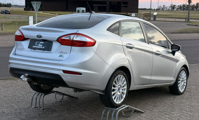 Ford Fiesta Sed. TI./TI.Plus1.6 16V Flex Aut. 2015 Flex-2