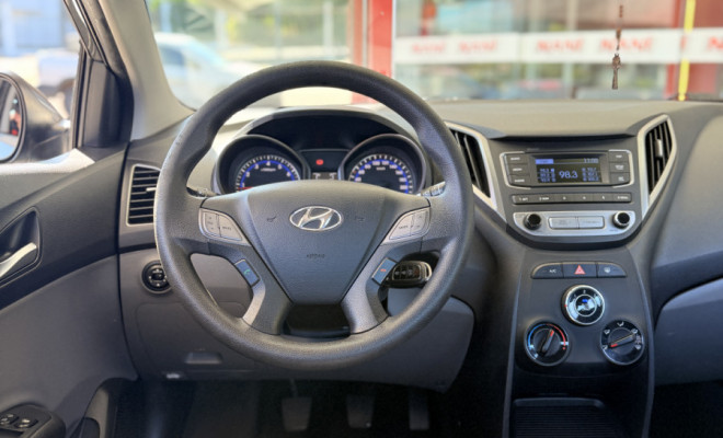Hyundai HB20S C.Plus/C.Style 1.6 Flex 16V Mec.4p 2017 Flex-6