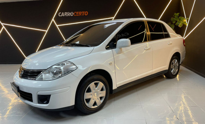 Nissan TIIDA Sedan 1.8   2012 Flex-1