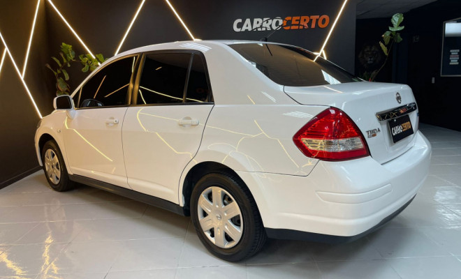 Nissan TIIDA Sedan 1.8   2012 Flex-2