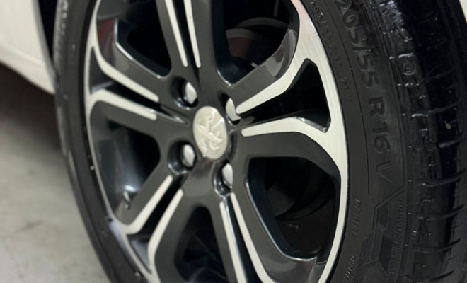 Peugeot 208 Griffe 1.6 Flex 16V 5p Mec. 2014 Flex-11