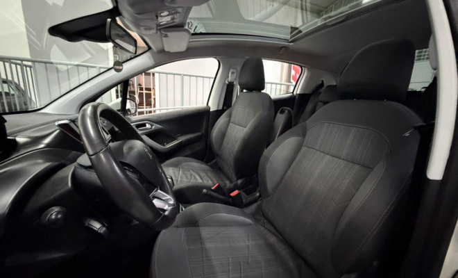 Peugeot 208 Griffe 1.6 Flex 16V 5p Mec. 2014 Flex-4