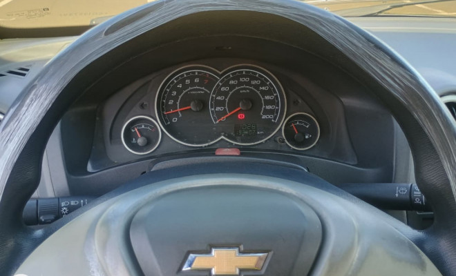 GM - Chevrolet PRISMA  Sed. Maxx/ LT 1.4 8V ECONOF. 4p 2012 Gasolina-9