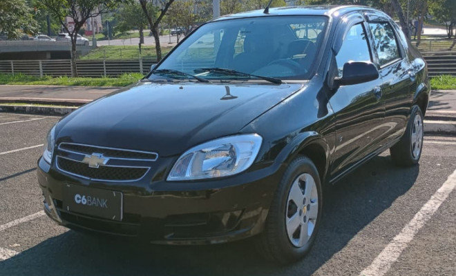 GM - Chevrolet PRISMA  Sed. Maxx/ LT 1.4 8V ECONOF. 4p 2012 Gasolina