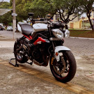 TRIUMPH STREET TRIPLE 675 ano 2015-0