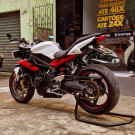 TRIUMPH STREET TRIPLE 675 ano 2015-2