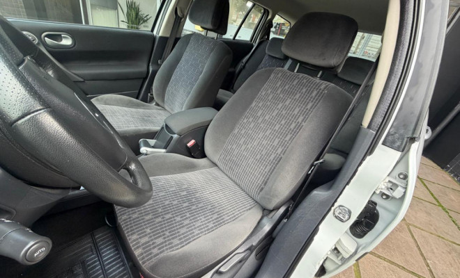Renault Megane Grand Tour Dynam. Hi-Flex 1.6 16V 2013 Flex-9