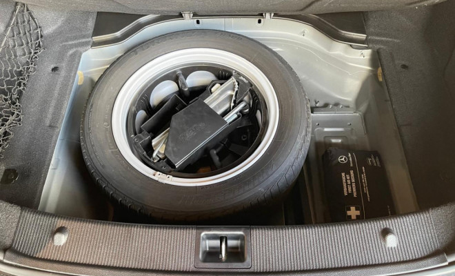 Mercedes-Benz C-180 Kompressor Classic 1.6 16V Gasolina Aut. 2010-25
