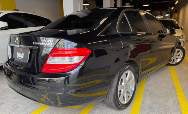 Mercedes-Benz C-180 Kompressor Classic 1.6 16V Gasolina Aut. 2010-1