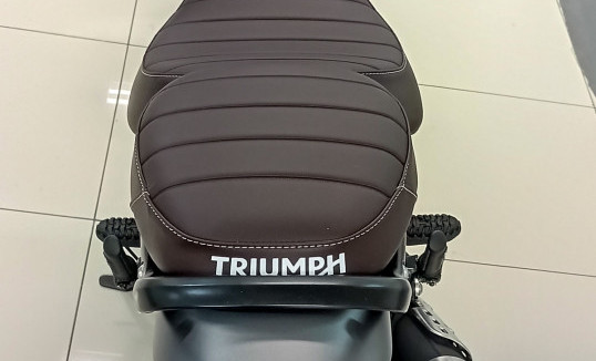 TRIUMPH SCRAMBLER 400 X 2025 Gasolina-8