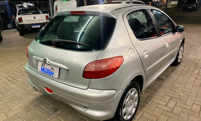 Peugeot 206 Select./Presence 1.6/1.6 Flex 16V 5p 2004 Flex-4