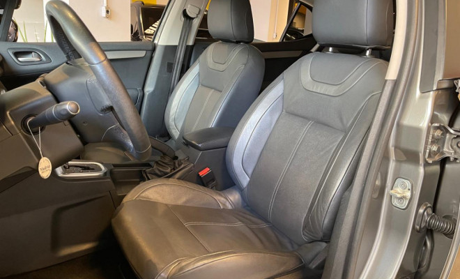 Citroën C4 Lounge Tendance 1.6 Turbo Gasolina Aut 2015-11