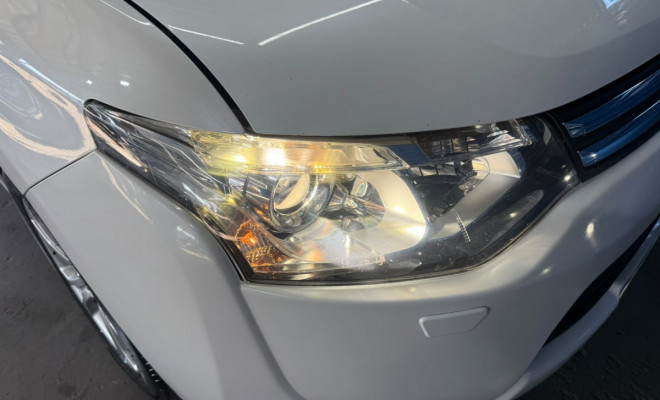 Mitsubishi OUTLANDER 3.0/ GT 3.0 V6 Aut. 2014 Gasolina-5