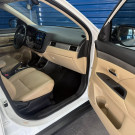 Mitsubishi OUTLANDER 3.0/ GT 3.0 V6 Aut. 2014 Gasolina-10