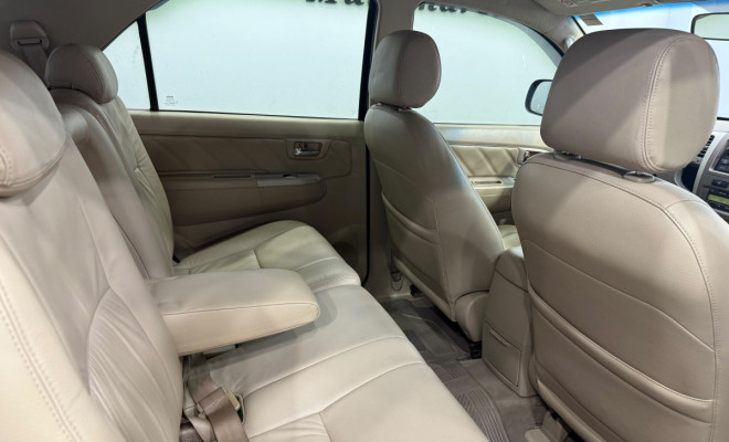 Toyota Hilux SW4 SRV D4-D 4x4 3.0 TDI Dies. Aut 2008 Diesel-9