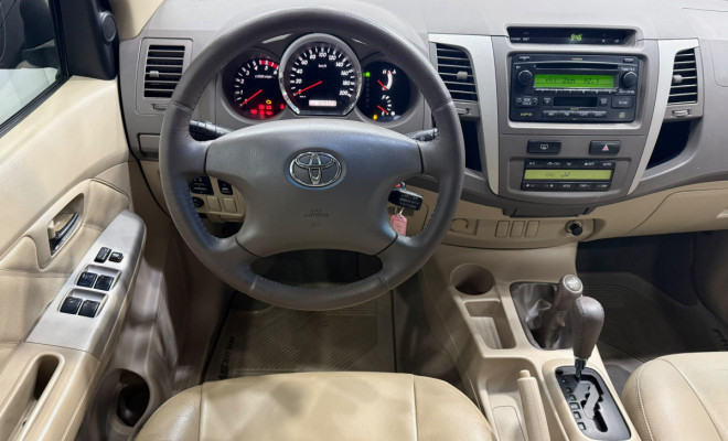 Toyota Hilux SW4 SRV D4-D 4x4 3.0 TDI Dies. Aut 2008 Diesel-6