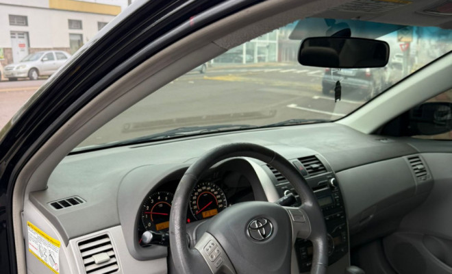 Toyota Corolla GLi 1.8 Flex 16V  Aut. 2010 Flex-4
