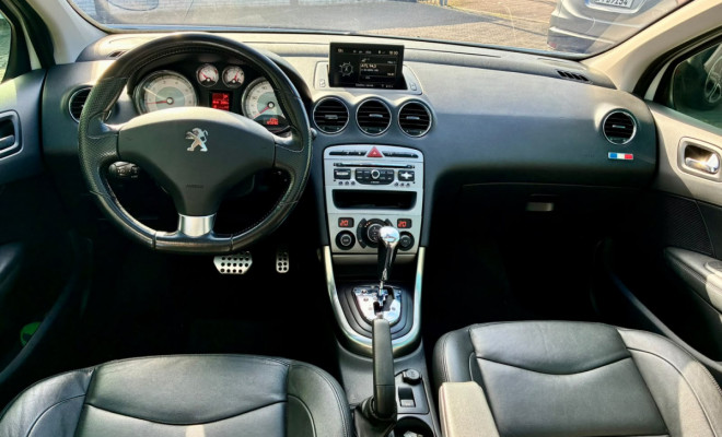 Peugeot 308 Griffe 1.6 Turbo Aut. - 2015-2