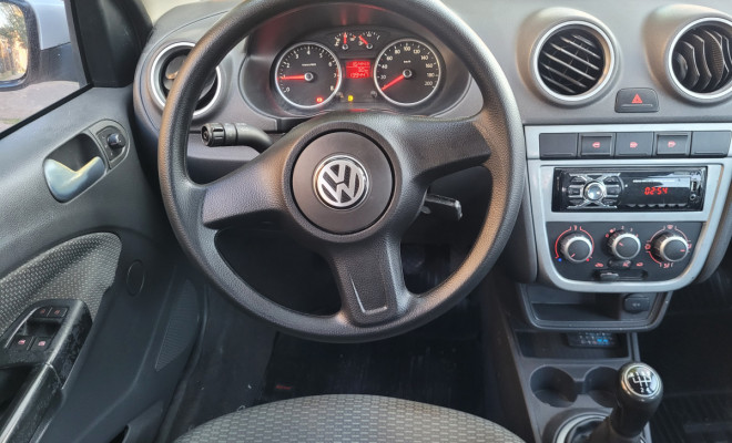 VW - VolksWagen Gol (novo) 1.0 Mi Total Flex 8V 4p 2012 Flex-2
