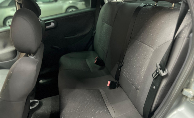 GM - Chevrolet Corsa Sed. Premium 1.4 8V ECONOFLEX 4p 2009 Flex-7