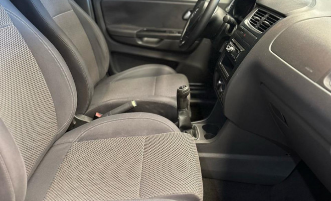 VW - VolksWagen SPACEFOX  SPORTLINE/HIGHLINE 1.6 T.Flex 2011 Flex-11