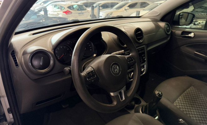 VW - VolksWagen VOYAGE Comfortline  1.0 T.Flex 8V 4p 2016 Flex-9